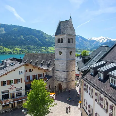 아파트 Neue Post - *